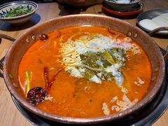 -洱火云南酸菜牛肉火锅(石景山当代商城店)