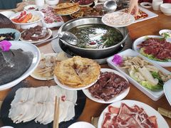 -周老三跷脚牛肉·全牛火锅(非遗传承店)