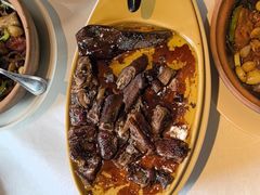 -八府香鸭·啫啫煲(华山路店)