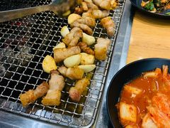 -肉甲韩国木炭烤肉(新壹街1店)