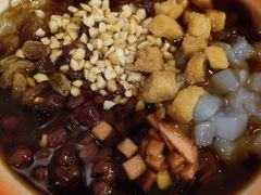冰粉-爆炸头阿姨小四川正宗川味小吃(无任何分店)