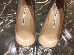 -Manolo Blahnik(置地广场店)