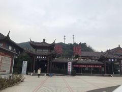 -慈城服务区-停车场