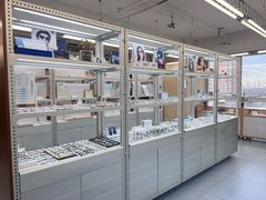 -无奔眼镜·蔡司·依视路授权店(朝阳大悦城店)