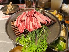 -草家酱蟹炭火烤肉店(珲春南路一店)