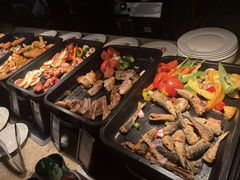 -大中华希尔顿酒店-念自助餐·嗨啤·小龙虾