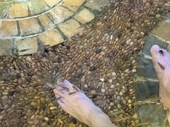 -泉城欧乐堡戏水湾艺术养生温泉