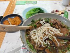 -百春原湖南牛肉粉(百联世纪店)