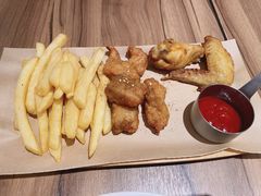 -必胜客(环球店)