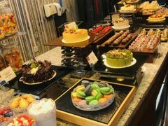 -怡豪大饭店·银顶旋转餐厅
