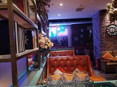-豪客嘉族·麦尼顿西餐厅(乐福天下店)