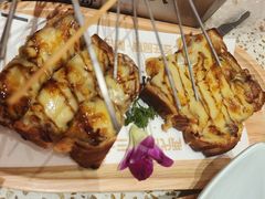 -小董哥烤串·爆汁大油边(故宫店)