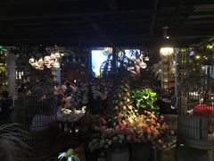 -胡桃里音乐餐厅(陶溪川店)(川湘赣菜·世界百大酒庄直供红酒·音乐表演)