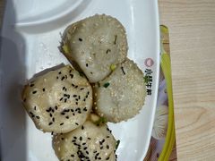 -百联奥特莱斯广场(南京店)