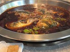 -忘情水鱼头·鲜鱼火锅(滨江中路店)