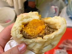 咸蛋黄超人包-老陶包子铺(南大西南村店)