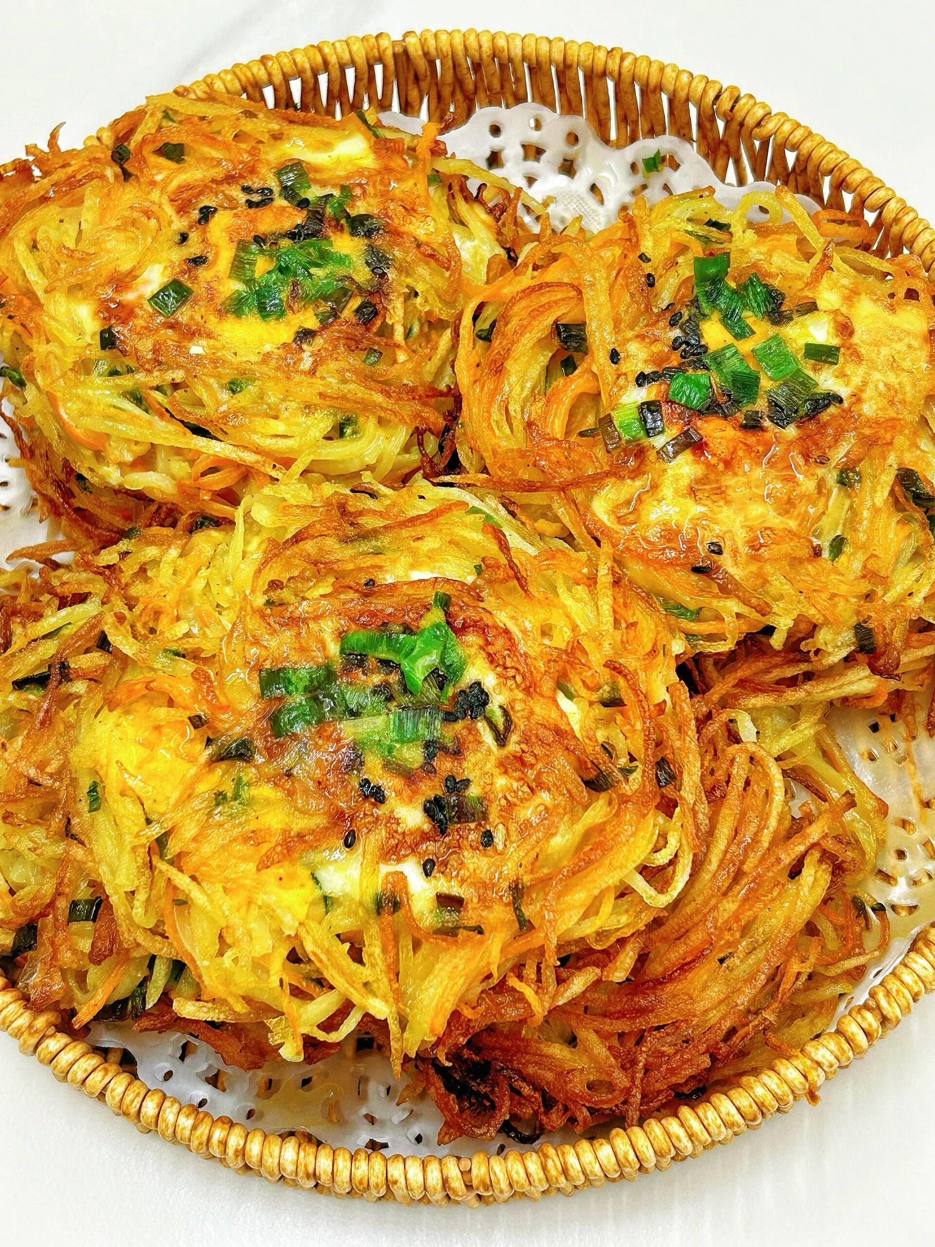 破防了家人们!这个土豆丝鸡蛋饼巨巨好吃