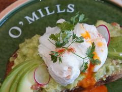 牛油果温泉蛋吐司-O'mills Sourdough Bakery&Bistro(永嘉路店)