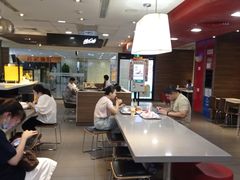 大堂-麦当劳(花城大道华穗路店)