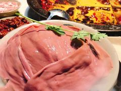 -渝嘴小老弟老火锅(华新村店)