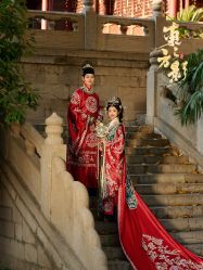 -雪中彩影婚纱摄影·微光艺术中心