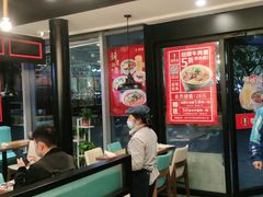 大堂-李先生牛肉面大王(上海站南广场店)