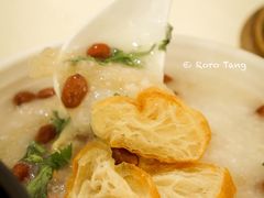 荔湾艇仔粥-金翠皇宫粤菜·点心·海鲜(翡翠店)