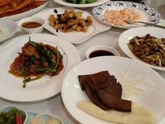 -梅龙镇酒家(南京西路总店)