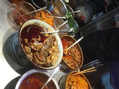 -爆炸头阿姨小四川正宗川味小吃(无任何分店)