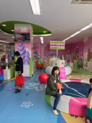 -孩子王童乐园(马群店)