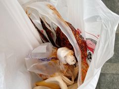-鑫记婆婆兔·成都特产·兔头手撕兔(太古里店)