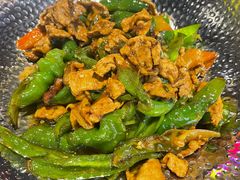 辣椒炒黑猪肉-彭耕记猪油炒小菜(吉联mall店)