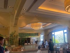 -鲤鱼洲酒店港鲤咖啡厅