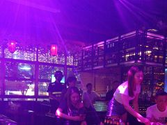 -喜鹊音乐酒馆(西街店)