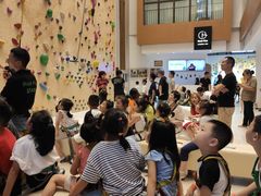 -ROCKPLUS攀岩馆(环宇城店)