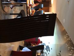 -上海滴水湖皇冠假日酒店