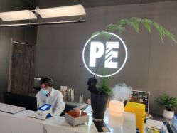 -PE SALON