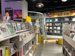 -浣熊唱片店(上海影城店)