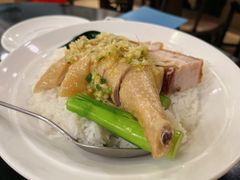 烧腩肉拼香液鸡饭-丽的面家(多宝路店)