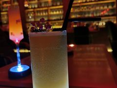 -饮湖威士忌鸡尾酒吧