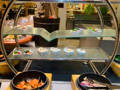 自助取餐区-海口绿发希尔顿酒店-田园汇自助餐·三文鱼·海鲜