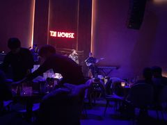 -TZ House音乐现场(来福士中心店)