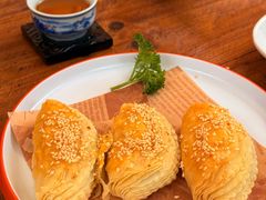 蜜汁叉烧酥-山水茶艺馆·点心粤菜·30年老字号