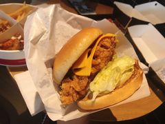 芝士脏脏大虾鸡腿堡-肯德基(黄岩吾悦店)