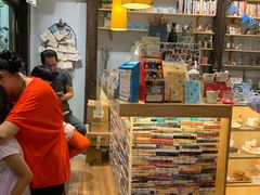 -猫的天空之城概念书店(杭州南宋御街店)