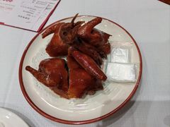 玻璃脆皮乳鸽皇-新雅粤菜馆(南京东路店)