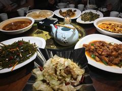-亚哈饭店(梅园新村小区店)