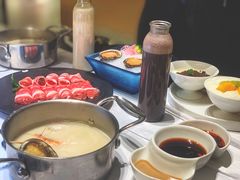 -红鼎豆捞·非遗鲍皇汤火锅(宝丰路店)