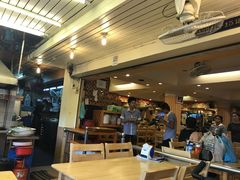 -J Daeng Seafood