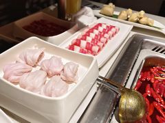 -海底捞火锅鲜切牛肉主题店(长寿路店)